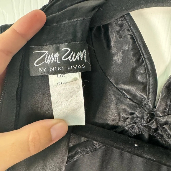 Zum Zum by Niki Livas Asian Inspired Mock neck Sequin Satin Black Dress Size 5-6 - Picture 10 of 13